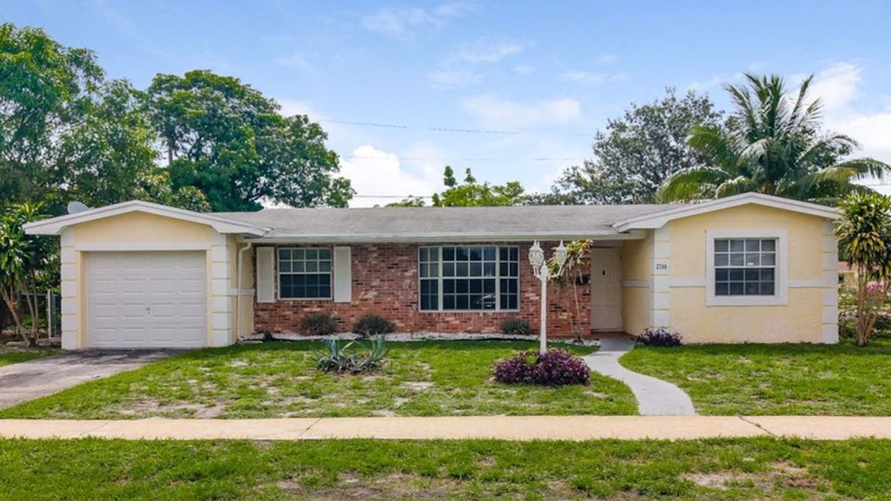 2700 NW 36Th Ave 3 Beds Apartment for Rent