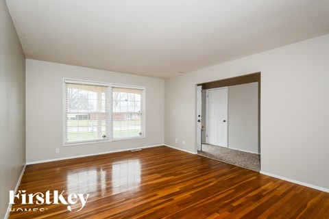 2718 Westminster 3 Beds Apartment for Rent