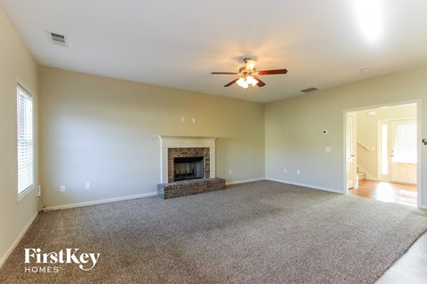 2741 Potters Walk 4 Beds Apartment for Rent