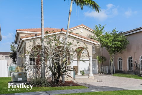 27521 Sw 139 Place 4 Beds Apartment for Rent