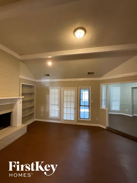 2776 Ravenwood Drive 4 Beds Apartment for Rent