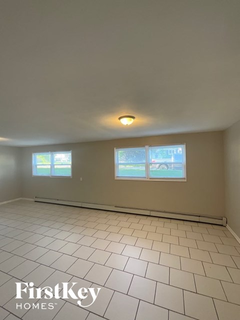 2800 Elisha Ave 3 Beds Apartment for Rent