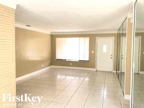 2840 SW 2Nd Ct 5 Beds Apartment for Rent