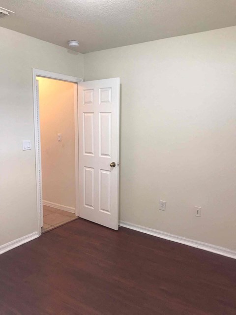 2851 Sw 193 Terrace 3 Beds House for Rent - Photo Gallery 3