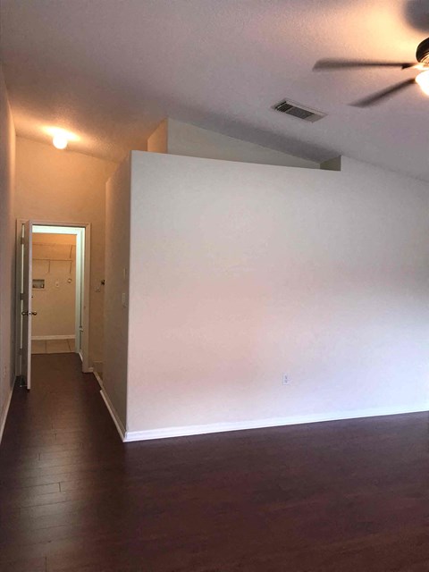 2851 Sw 193 Terrace 3 Beds House for Rent - Photo Gallery 23