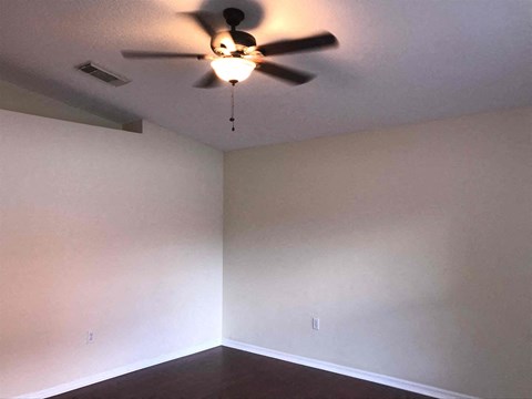 2851 Sw 193 Terrace 3 Beds House for Rent - Photo Gallery 24