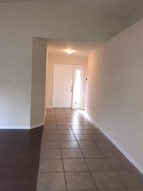 2851 Sw 193 Terrace 3 Beds House for Rent - Photo Gallery 26