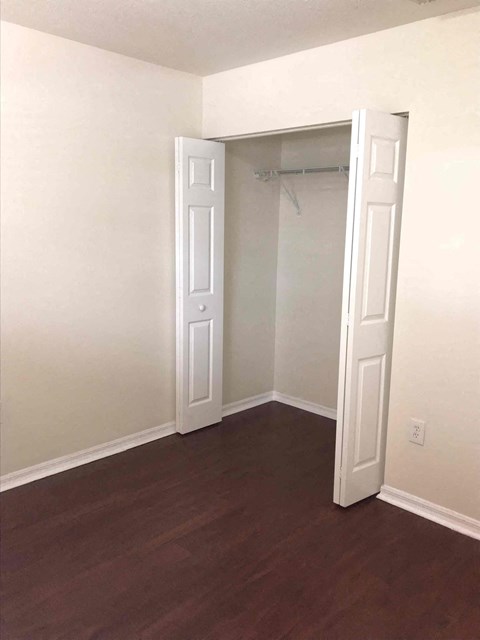 2851 Sw 193 Terrace 3 Beds House for Rent - Photo Gallery 35