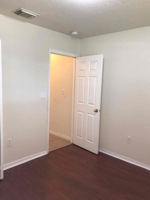 2851 Sw 193 Terrace 3 Beds House for Rent - Photo Gallery 36