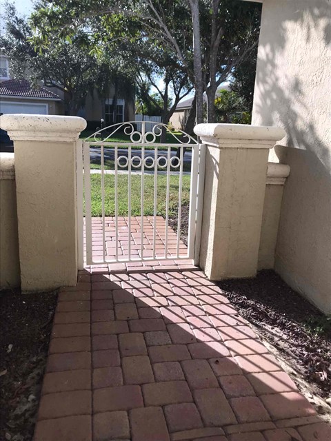 2851 Sw 193 Terrace 3 Beds House for Rent - Photo Gallery 38