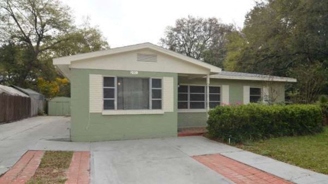 2901 E Crawford St 4 Beds Apartment for Rent