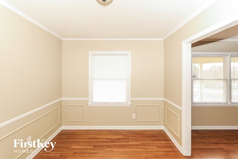 2915 Falkirk Rd 3 Beds Apartment for Rent