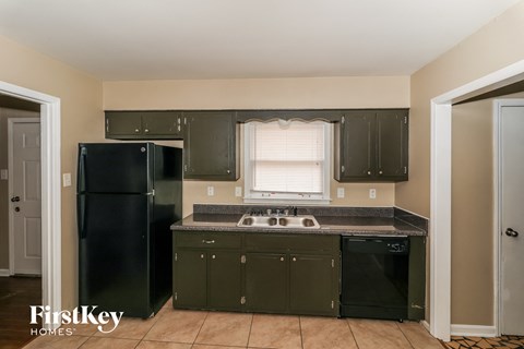 2915 Falkirk Rd 3 Beds Apartment for Rent