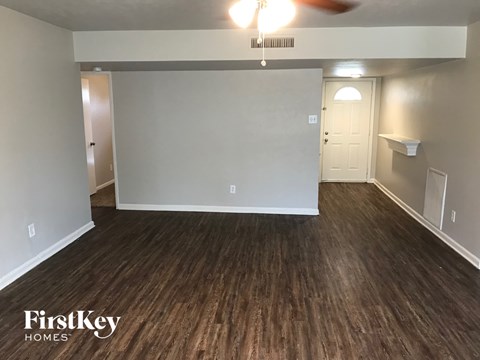 2918 Rayswood Dr 3 Beds Apartment for Rent
