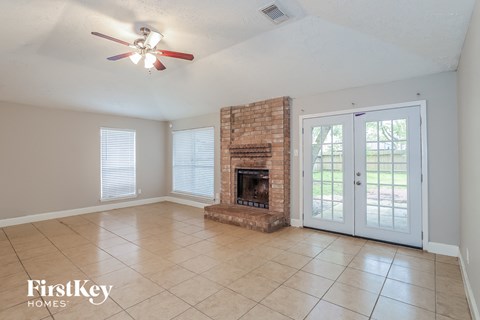 2922 Laurelridge Dr 3 Beds Apartment for Rent