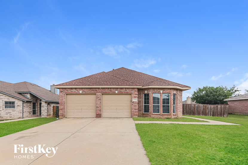 2925 Oakshire Street 3 Beds Apartment for Rent