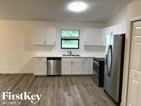 3001 28Th St SW 4 Beds Apartment for Rent