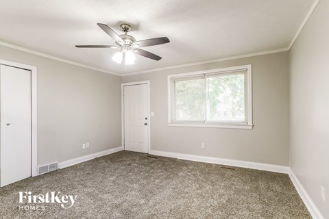 3003 Falcon Bridge Drive 3 Beds Apartment for Rent