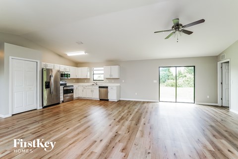 3003 Hazel Ave S 4 Beds Apartment for Rent