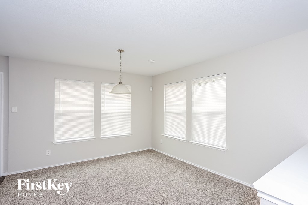 3010 Dusty Oak Dr 4 Beds House for Rent - Photo Gallery 6