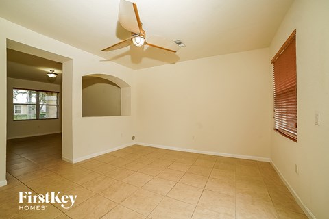 3069 Se 5 Drive 4 Beds Apartment for Rent