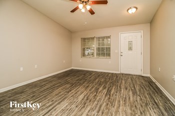 31111 Oakmont Ave 2 Beds House for Rent - Photo Gallery 4