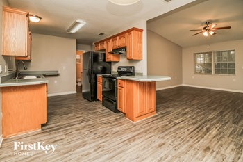 31111 Oakmont Ave 2 Beds House for Rent - Photo Gallery 7