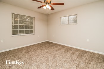 31111 Oakmont Ave 2 Beds House for Rent - Photo Gallery 10