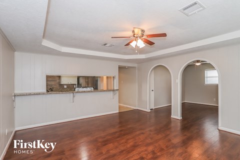 3112 ROYAL ST 3 Beds Apartment for Rent