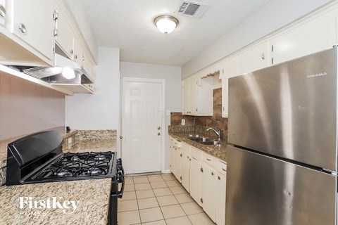 3112 ROYAL ST 3 Beds Apartment for Rent