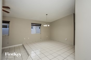 3173 W 79 Pl 3 Beds House for Rent - Photo Gallery 5
