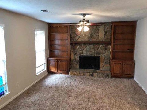 3292 Mixon Way 3 Beds House for Rent - Photo Gallery 2