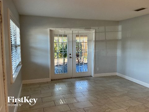 3300 55Th Street N 3 Beds Apartment for Rent