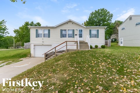 3304 N Spring St 3 Beds Apartment for Rent