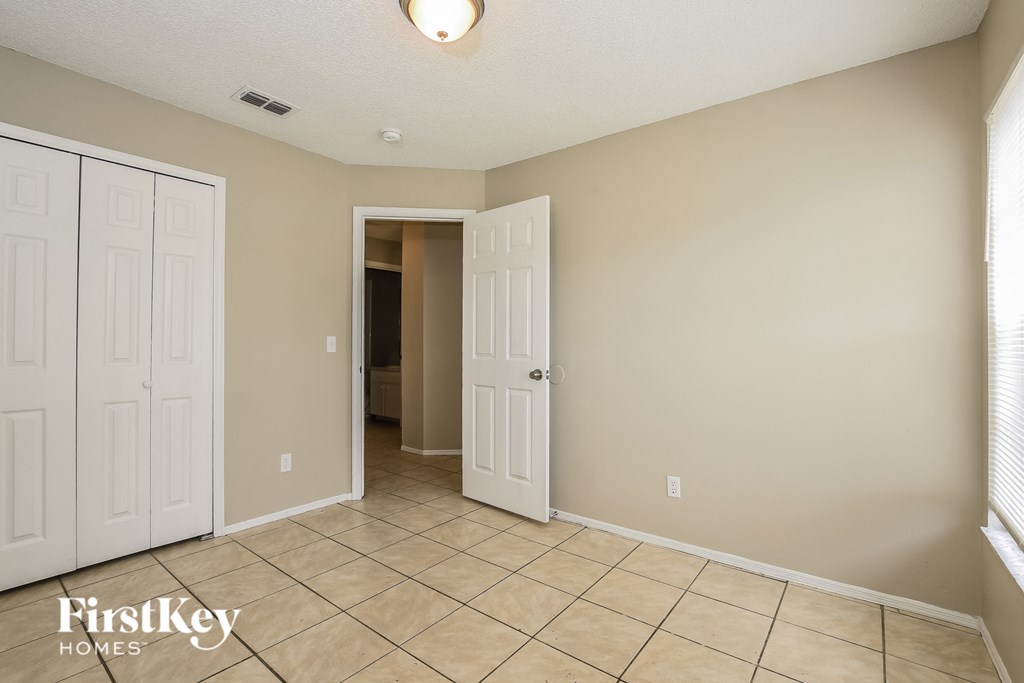 the living room is clean and ready for the family to move in