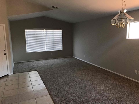 3313 N 85Th Ln 3 Beds Apartment for Rent