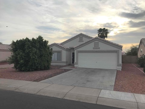3313 N 85Th Ln 3 Beds Apartment for Rent