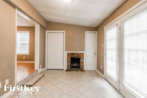 3314 E 42Nd Street 2 Beds Apartment for Rent