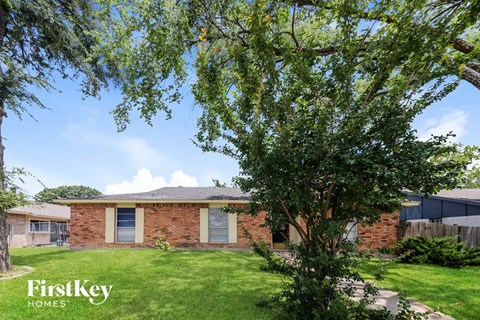 3317 Kenwood Dr 4 Beds Apartment for Rent