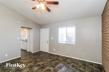 3320 S Margo Dr 4 Beds House for Rent - Photo Gallery 3