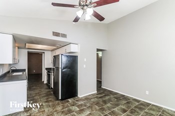 3320 S Margo Dr 4 Beds House for Rent - Photo Gallery 6