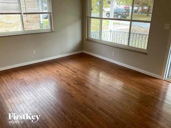 3325 Robinet Dr. 4 Beds House for Rent - Photo Gallery 2