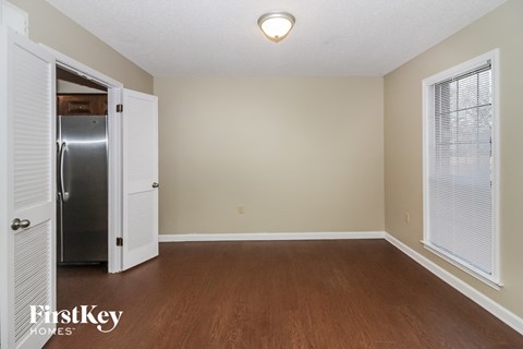 3333 Summerhill Drive 3 Beds Apartment for Rent