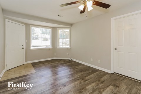 3335 Phillips Cir 4 Beds Apartment for Rent