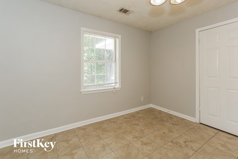 3335 Phillips Cir 4 Beds Apartment for Rent