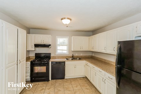 3335 Phillips Cir 4 Beds Apartment for Rent