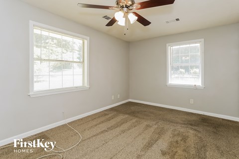 3335 Phillips Cir 4 Beds Apartment for Rent