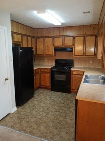 3396 Deshong Drive 3 Beds House for Rent - Photo Gallery 4