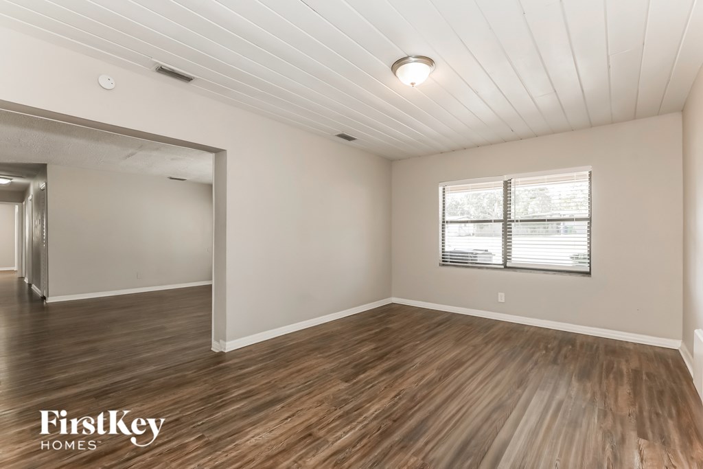 3408 E Knollwood St 3 Beds House for Rent - Photo Gallery 11