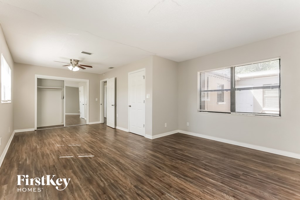 3408 E Knollwood St 3 Beds House for Rent - Photo Gallery 12